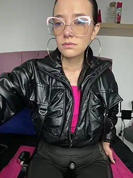 Isabella 21x online show from March 2025 12:28:01 PM