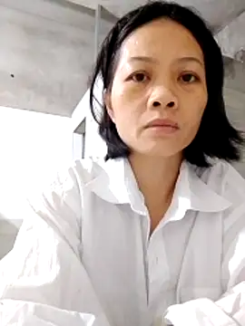 Aninyin22 online show from November 2025 12:13:02 AM