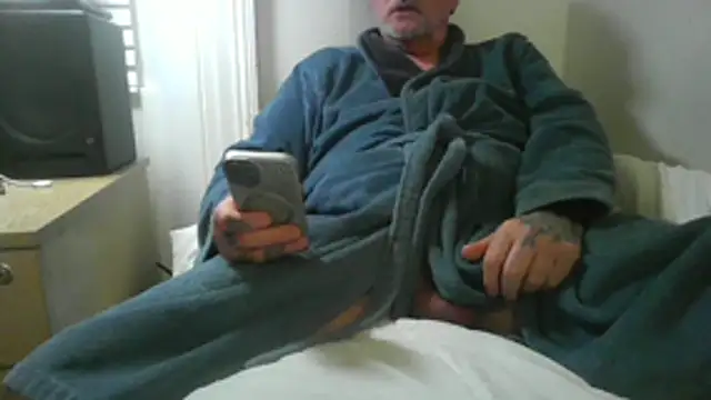 Snapshot of oldenglishguy chatting on March 2026 07:51:02 PM oldenglishguy online show from March 2026 07:51:02 PM