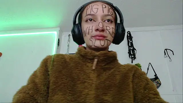 Eloise-brown online show from January 2025 04:37:02 AM