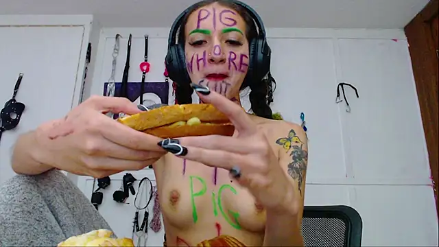 Eloise-brown online show from February 2025 09:03:02 PM