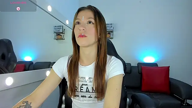 roxanne jones1 online show from November 2025 08:11:02 PM