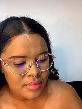 Snapshot of antonella_19x chatting on December 2024 04:53:01 PM antonella 19x online show from December 2024 04:53:01 PM