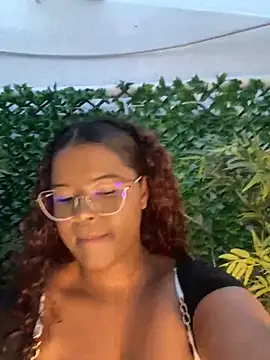 Snapshot of antonella_19x chatting on December 2024 10:41:01 PM antonella 19x online show from December 2024 10:41:01 PM