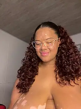 Snapshot of antonella_19x chatting on December 2024 10:02:02 AM antonella 19x online show from December 2024 10:02:02 AM