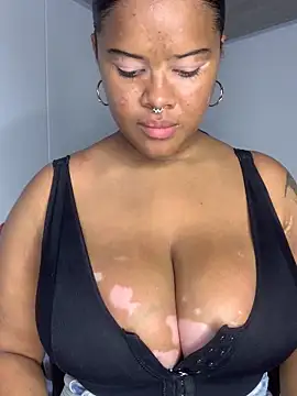 Snapshot of antonella_19x chatting on December 2024 07:41:02 PM antonella 19x online show from December 2024 07:41:02 PM