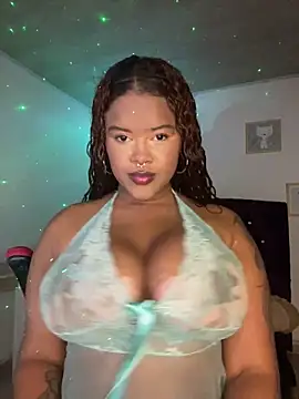 Snapshot of antonella_19x chatting on March 2025 03:08:01 AM antonella 19x online show from March 2025 03:08:01 AM