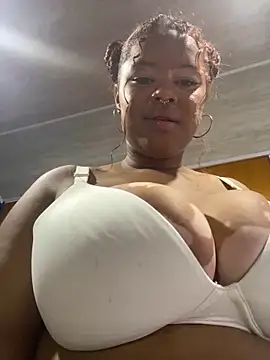 Snapshot of antonella_19x chatting on March 2025 06:19:01 AM antonella 19x online show from March 2025 06:19:01 AM