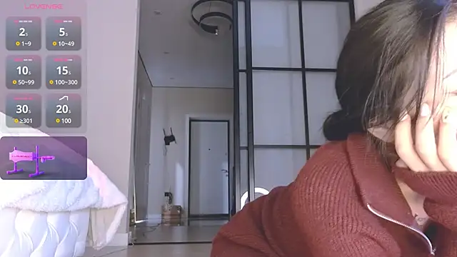 Snapshot of Ake_Mi chatting on February 2025 04:15:01 PM Ake Mi online show from February 2025 04:15:01 PM