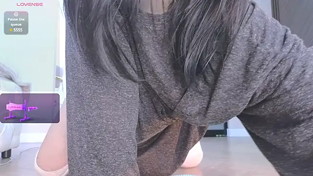 Snapshot of Ake_Mi chatting on March 2025 09:29:01 AM Ake Mi online show from March 2025 09:29:01 AM