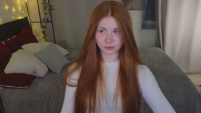 Snapshot of Freckle_Diyana chatting on April 2026 03:28:01 PM Freckle Diyana online show from April 2026 03:28:01 PM