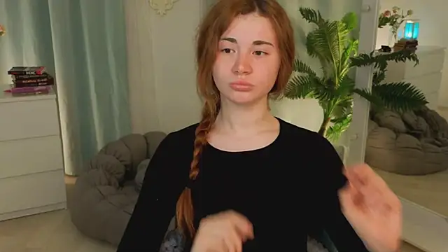 Snapshot of Freckle_Diyana chatting on June 2026 02:02:02 AM Freckle Diyana online show from June 2026 02:02:02 AM