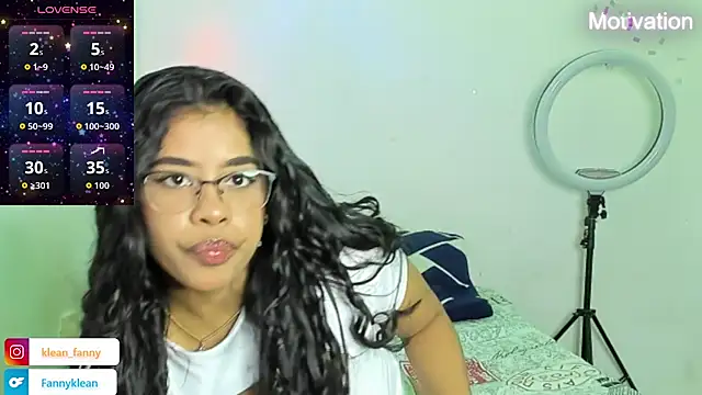 Snapshot of Fanny_Klean chatting on December 2025 03:44:02 AM Fanny Klean online show from December 2025 03:44:02 AM