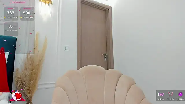 Snapshot of CassieRide chatting on January 2025 12:58:01 PM CassieRide online show from January 2025 12:58:01 PM