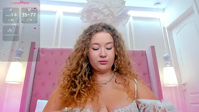 Snapshot of CassieRide chatting on March 2025 06:12:02 AM CassieRide online show from March 2025 06:12:02 AM