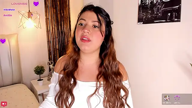 Snapshot of Zuzu_sweet chatting on September 2025 07:17:01 PM Zuzu sweet online show from September 2025 07:17:01 PM