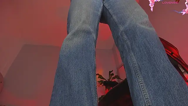 charlotte  grey online show from March 2026 08:03:01 PM