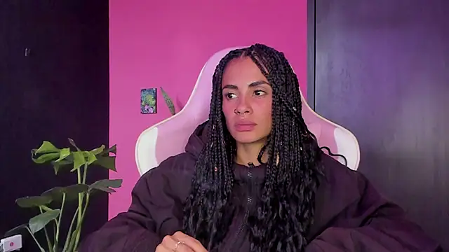 Snapshot of Juanadearco5 chatting on December 2024 09:24:01 PM Juanadearco5 online show from December 2024 09:24:01 PM