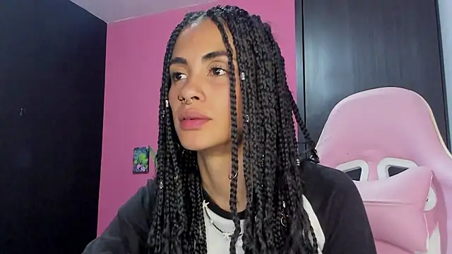 Snapshot of Juanadearco5 chatting on December 2024 12:12:02 AM Juanadearco5 online show from December 2024 12:12:02 AM