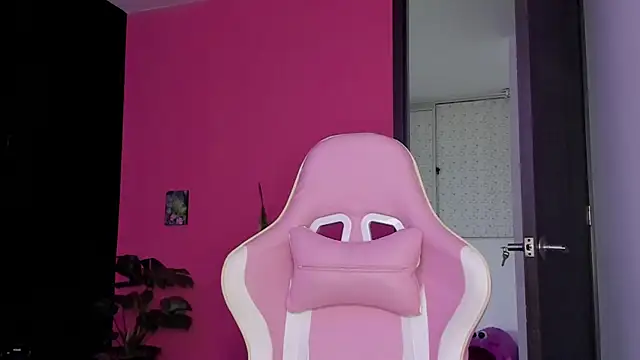 Snapshot of Juanadearco5 chatting on January 2025 10:01:01 PM Juanadearco5 online show from January 2025 10:01:01 PM