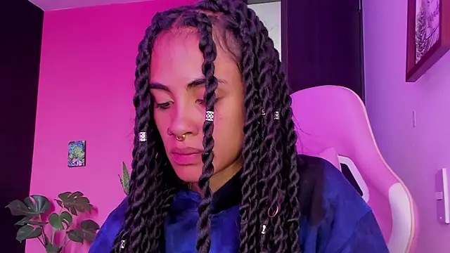 Snapshot of Juanadearco5 chatting on January 2025 02:25:02 PM Juanadearco5 online show from January 2025 02:25:02 PM