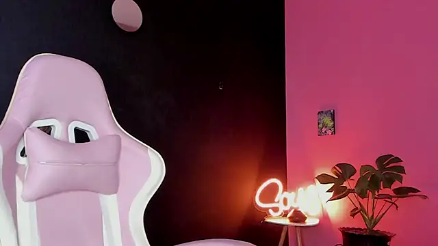 Snapshot of Juanadearco5 chatting on February 2025 10:22:02 PM Juanadearco5 online show from February 2025 10:22:02 PM