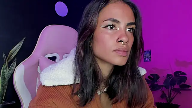 Snapshot of Juanadearco5 chatting on February 2025 12:27:01 PM Juanadearco5 online show from February 2025 12:27:01 PM