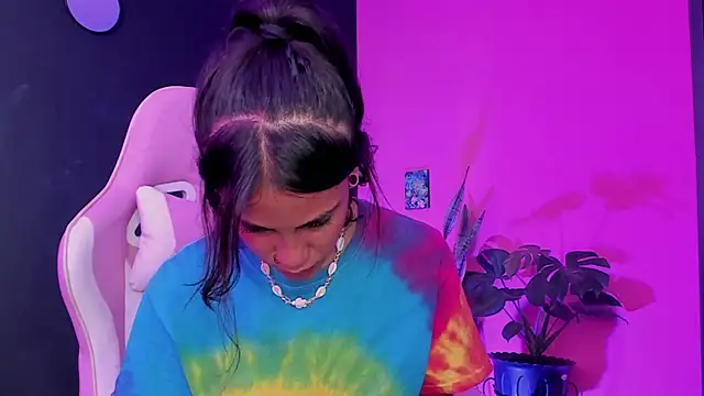 Snapshot of Juanadearco5 chatting on February 2025 02:58:02 PM Juanadearco5 online show from February 2025 02:58:02 PM