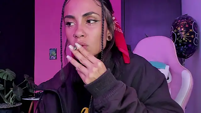 Snapshot of Juanadearco5 chatting on March 2025 01:37:02 PM Juanadearco5 online show from March 2025 01:37:02 PM