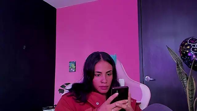 Snapshot of Juanadearco5 chatting on March 2025 02:51:02 PM Juanadearco5 online show from March 2025 02:51:02 PM