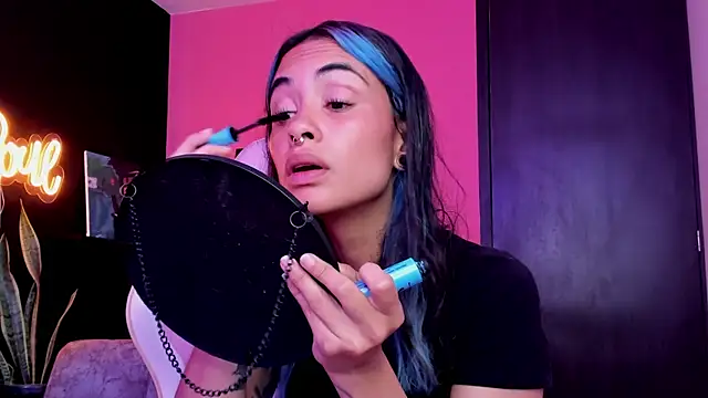 Snapshot of Juanadearco5 chatting on October 2025 03:32:01 PM Juanadearco5 online show from October 2025 03:32:01 PM