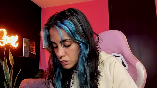 Snapshot of Juanadearco5 chatting on October 2025 09:37:01 PM Juanadearco5 online show from October 2025 09:37:01 PM