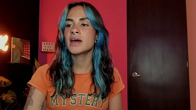 Juanadearco5 online show from December 2025 10:41:02 PM