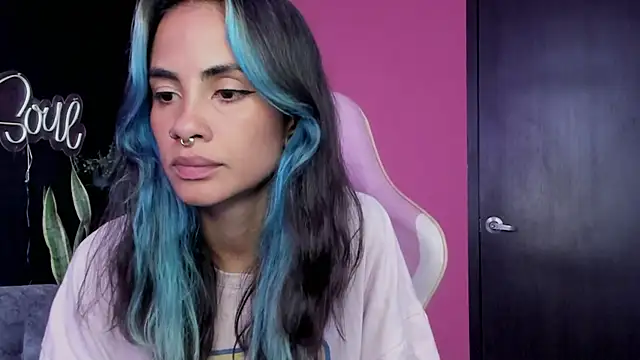 Juanadearco5 online show from December 2025 09:41:02 PM