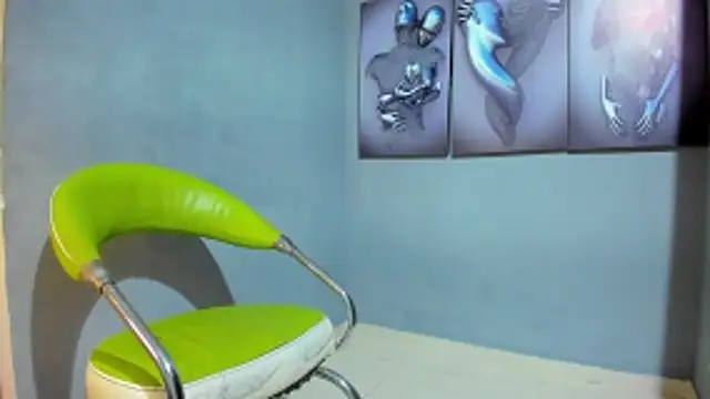 Snapshot of jamiief4 chatting on November 2025 12:35:01 AM jamiief4 online show from November 2025 12:35:01 AM