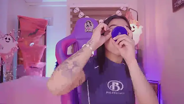 madelyn rose  online show from October 2025 02:47:02 AM