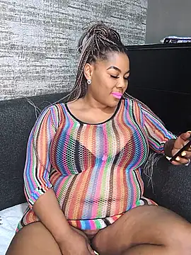 Snapshot of ExclusiveLeexx chatting on November 2025 01:11:01 PM ExclusiveLeexx online show from November 2025 01:11:01 PM