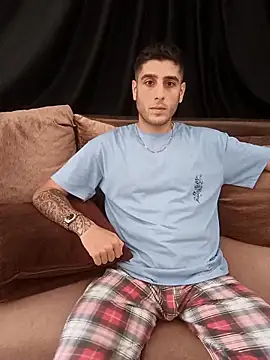 arenn1997 online show from November 2025 12:16:02 PM