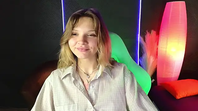 LitaBrom online show from September 2025 01:51:02 AM