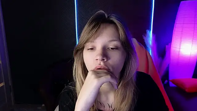 LitaBrom online show from October 2025 01:37:02 AM