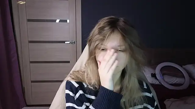 LitaBrom online show from October 2025 01:39:02 AM