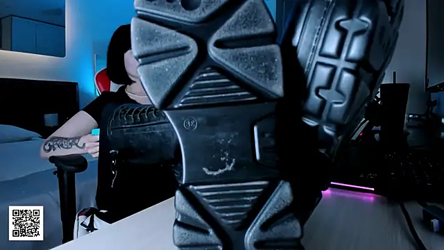 Snapshot of _Goddess_Misha_ chatting on November 2025 09:16:02 PM Goddess Misha online show from November 2025 09:16:02 PM