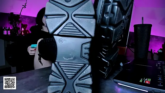 Snapshot of _Goddess_Misha_ chatting on March 2026 09:03:02 PM Goddess Misha online show from March 2026 09:03:02 PM