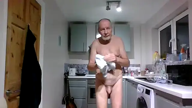 jimmybenido online show from November 2025 05:38:01 PM