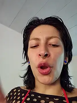 xmoira3x online show from December 2024 07:11:02 PM