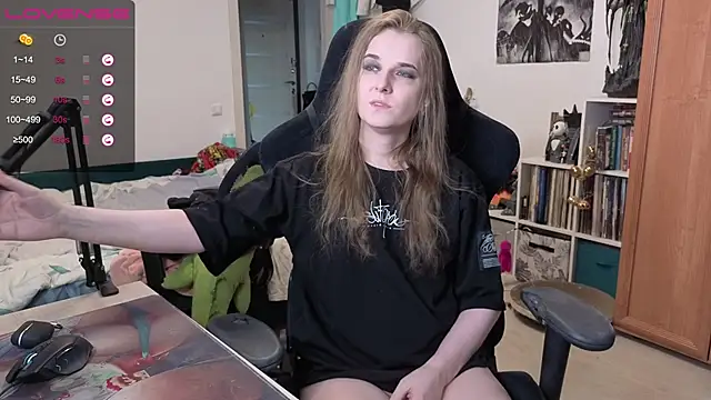 Snapshot of stellablondy chatting on October 2025 11:10:01 AM stellablondy online show from October 2025 11:10:01 AM