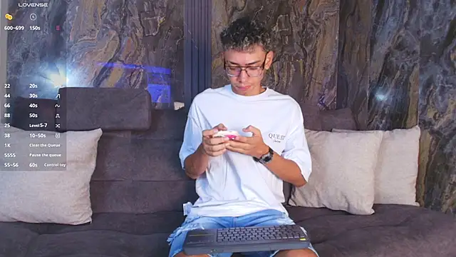 Daviid laidd online show from February 2026 07:34:02 PM