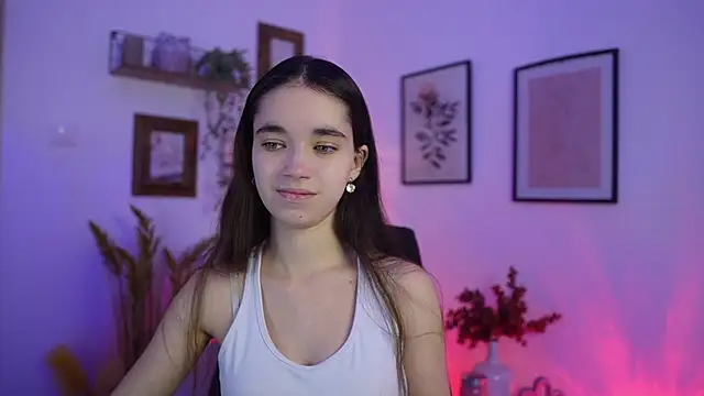 Gia Paige18 online show from November 2025 02:21:02 PM