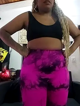 ELLA KELLY online show from October 2025 12:04:02 PM