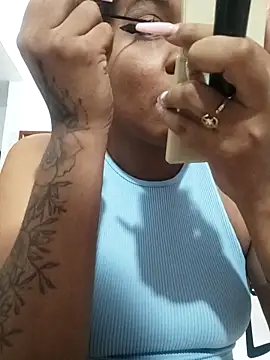 ELLA KELLY online show from November 2025 11:42:02 AM